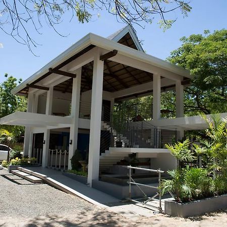 Karancho Beach House Lapu-Lapu City Bagian luar foto
